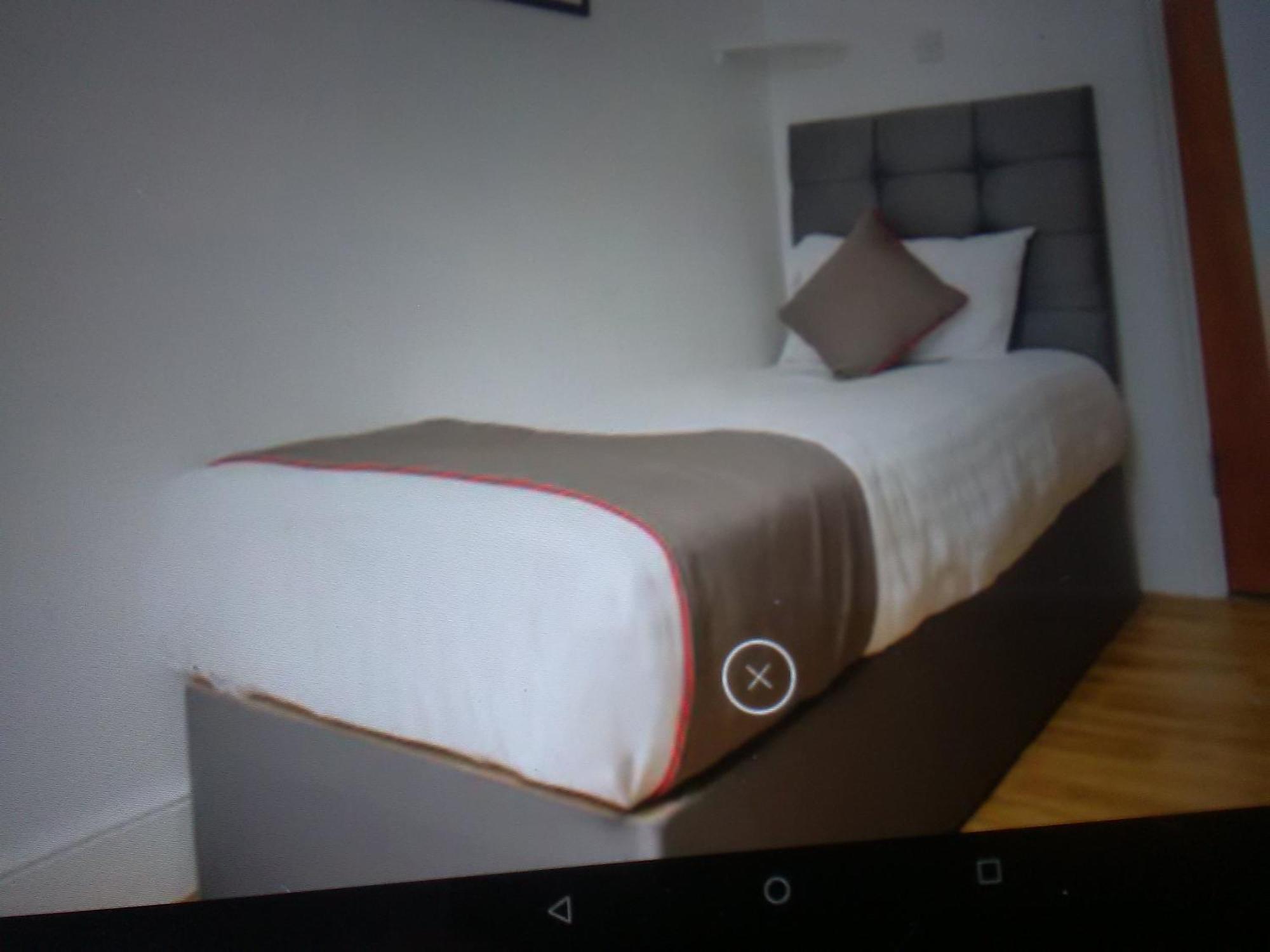 Clifton Hotel Newcastle Bilik gambar