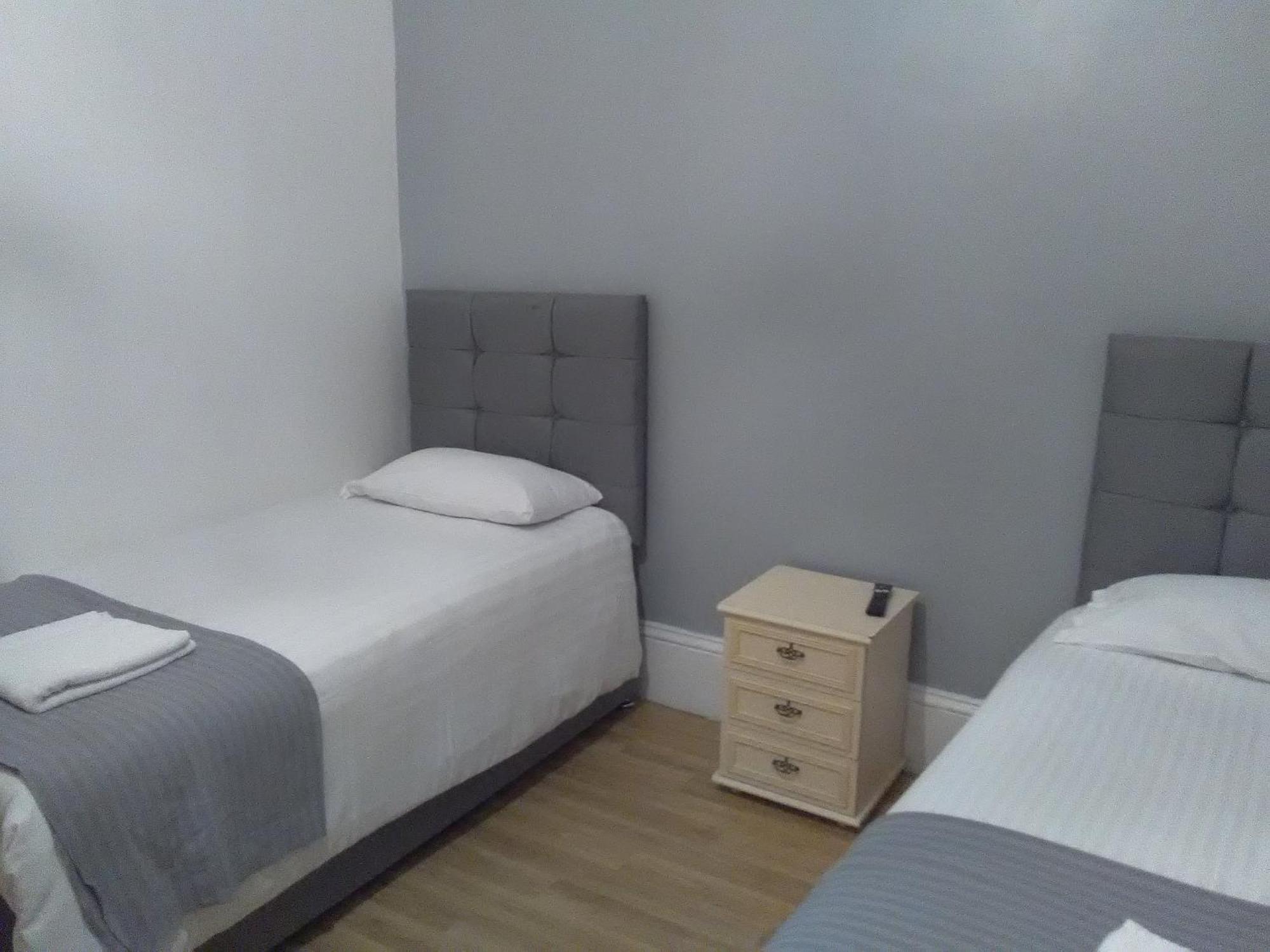 Clifton Hotel Newcastle Bilik gambar